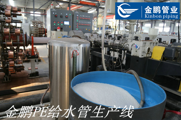 金鵬給水管生產線4.JPG